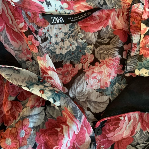 Beautiful Zara MIDI Dress - Picture 4 of 5